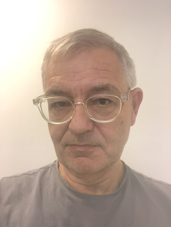 Expose News: Professor with glasses says, "Earth’s climate not in crisis!" Dive into the buzz and find out more about Henrik Svensmark’s surprising stance.